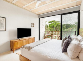 Centric Loft With Pool
